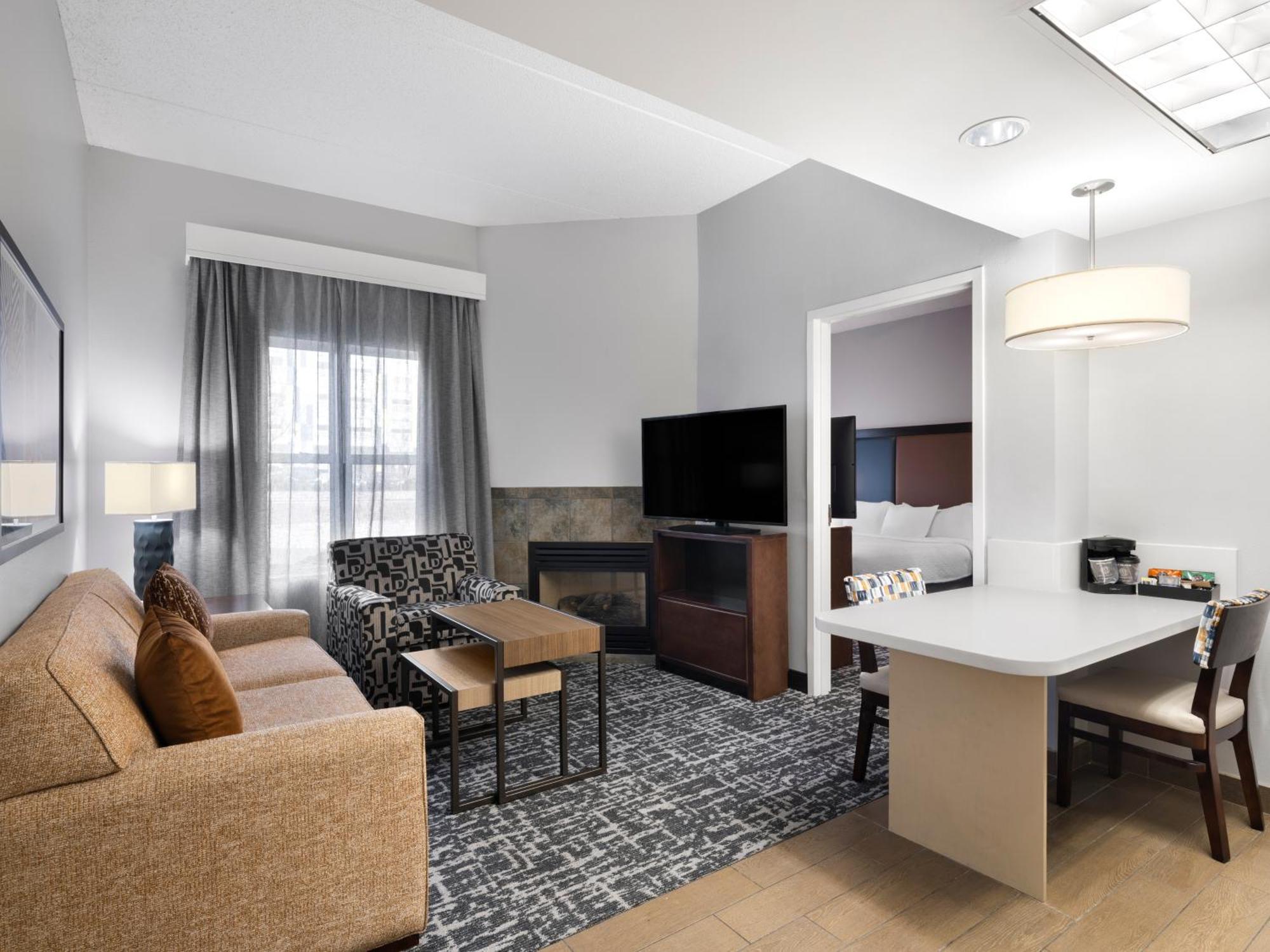 Homewood Suites Columbus - Airport Bagian luar foto